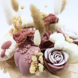 Bouquet de fleurs fondants parfumés, confectionné à partir de cire végétale