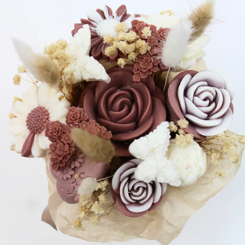 Bouquet de fleurs fondants parfumés, confectionné à partir de cire végétale