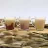 Trio de mini bougies parfumées dans tasse à café