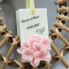 Suspension parfumée personnalisable avec fleur et écritures