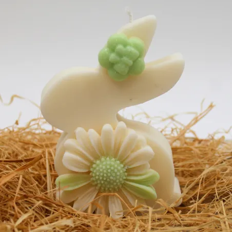 Bougie parfumée lapin de pâques pour fêter le printemps, couleur blanc/vert