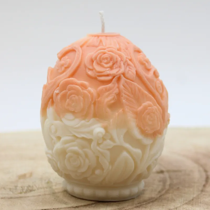 Bougie parfumée en forme d'oeuf, inspirée des oeufs de Fabergé