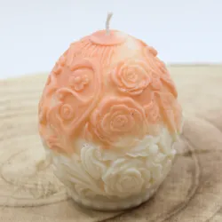 Bougie parfumée en forme d'oeuf, inspirée des oeufs de Fabergé