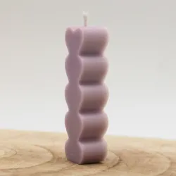 Bougie en forme de cœur superposée, parfumée.