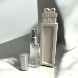 Idée cadeau maitresse, atsem ou invités parfum de vêtement avec son support en jesmonite