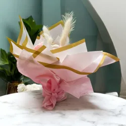 Bouquet de fondants parfumés " main" idéal pour les évènements communion, baptême, mariage...