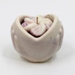 Bougie parfumée florale avec pot en jesmonite