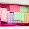 Coffret fondant 18 tablettes parfumées, 6 parfums différents.