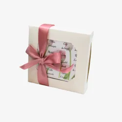 Coffret amour 16 coeurs parfumés à la cire végétale et parfums de Grasse