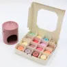 Coffret 16 fondants macarons et cannelés+ 1 brûle parfum flamant rose