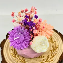 Mini bouquet fleurs en bougie à la cire végétale et son pot en jesmonite