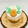 Bougie chantilly halloween avec citrouille à la cire végétale et parfum pomme cannelle